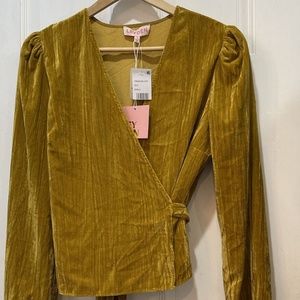 Leyden Gold Velour Wrap Top Women’s Size Small New with Defect